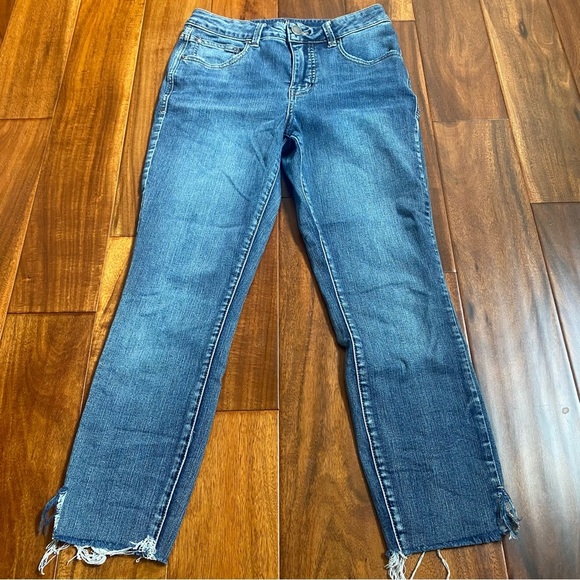 Maurices Blue Everflex High Rise Distressed Skinny Stretch Denim Jeans Womens 6 - Picture 1 of 7